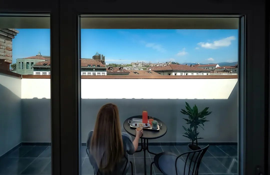 Bergamo Inn 15-1